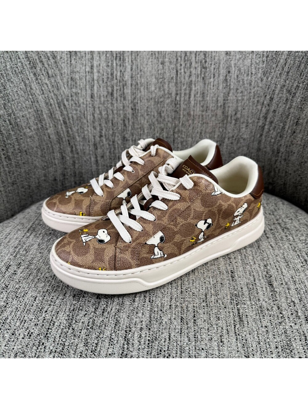 Coach x Peanuts Snoopy Signature Canvas Sneakers Womens Size 8 Brown Low Shoes